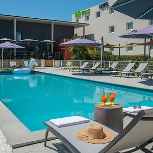 Ibis Styles Portes Du Luberon Pertuis